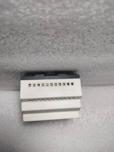 MOELLER 618-DC-RE Control Relay Module EASY-LINK In 12 X DC Out 6 X RELAIS/8A – IMG20250416103814